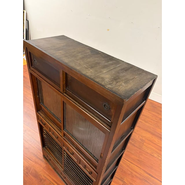 Vintage Japanese Mizuya Tansu Chest With Textured Glass and Sliding Doors For Sale - Image 17 of 18