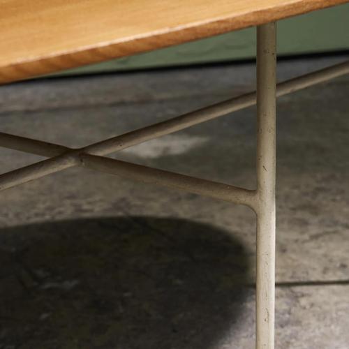 Brown Oval Coffee Table in White Lacquered Forged Steel and Ash Top, Germany For Sale - Image 8 of 10