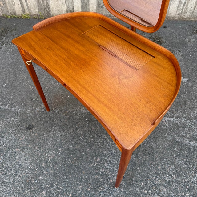 Brown Birgitta Dressing Table by Carl Malmsten for Bodafors, 1950s For Sale - Image 8 of 10