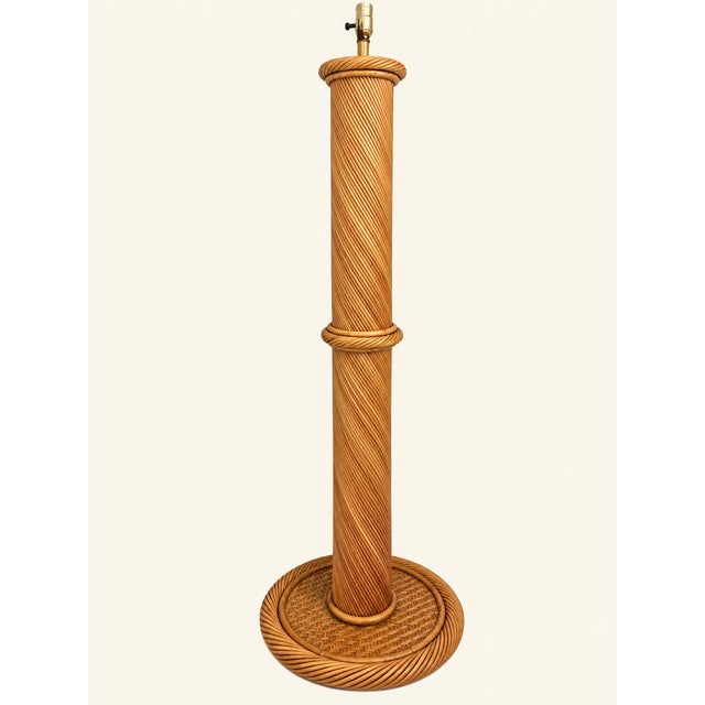 Mid-Century Italian Warm Honey Colored Pencil Reed Floor Lamp C. 1970's For Sale - Image 4 of 9