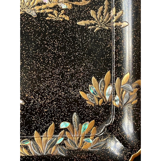 Wood Japanese Lacquer Tray with Maki-e and Inlay Hara Yoyusai Edo Period For Sale - Image 7 of 13