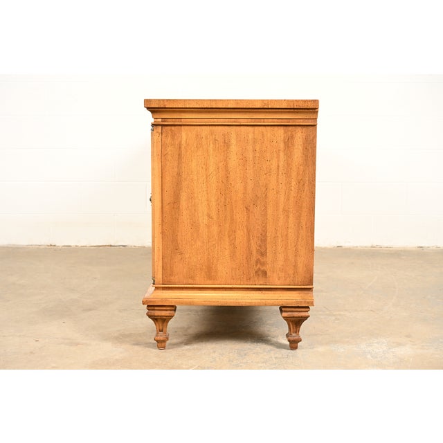 Karges Style French Regency Louis XVI Carved Fruitwood Long Dresser or Credenza, Circa 1960s For Sale - Image 13 of 15