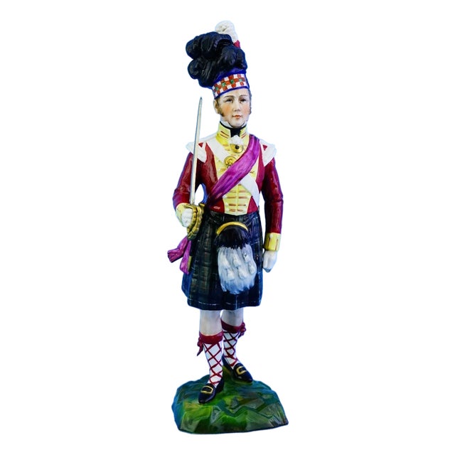 19th Century Porcelain Napoleonic Soldier Figurine from Capodimonte Manufacture, 1800s For Sale