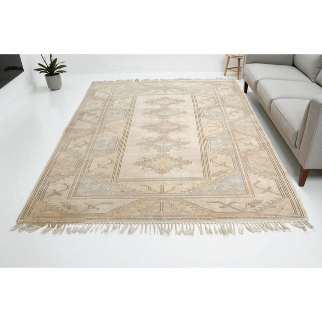 Tan 1960s Oushak Anatolian Kurdish Carpet For Sale - Image 8 of 10