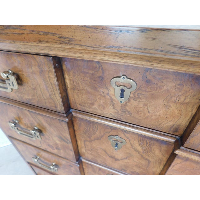 Drexel Heritage Et Cetera Georgian Style Burl Walnut Console Chest 33.5"w X 13"d For Sale - Image 13 of 18