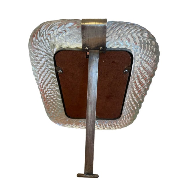 I found this little beauty in an antique market in Paris. I knew what it was right away. For me nothing is more romantic....