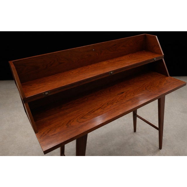 Mid-Century Modern Mid-Century Brazilian Modern Rosewood Lift-Top Desk / Vanity Console, Brazil, 1950s For Sale - Image 3 of 16
