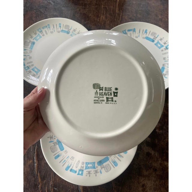 Royal Blue Set of Four (4) MCM Blue Heaven by Royal China 10 1/8” Plates For Sale - Image 8 of 9