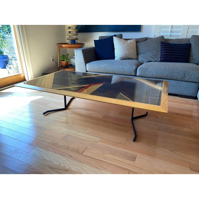 Saporiti Italia Rare Giovanni Offredi for Saporiti Italian Coffee Table - Geometric Dyed Wood Veneer Top & Sculptural Iron Base For Sale - Image 4 of 13