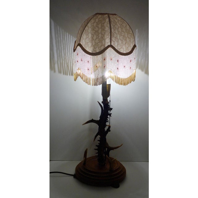 Glass Antique Antler and Beaded Fabric Shade Table Lamp, 1930s/40s, Single Light, 73 Cm High from Unbekannt For Sale - Image 7 of 9