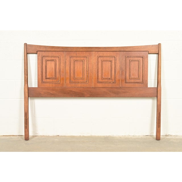 Broyhill Sculptra Mid-Century Modern Walnut Full Size Headboard, 1960s For Sale - Image 10 of 10
