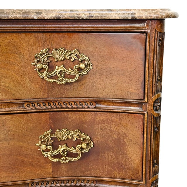 1980s 1980s Henredon Louis XV Style Serpentine Mahogany Commode With Marble Top & Ball and Claw Feet For Sale - Image 5 of 18
