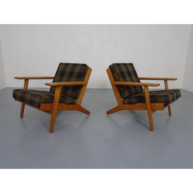 1950s Oak GE-290 Armchair by Hans J. Wegner for Getama, Denmark, 1950s For Sale - Image 5 of 18