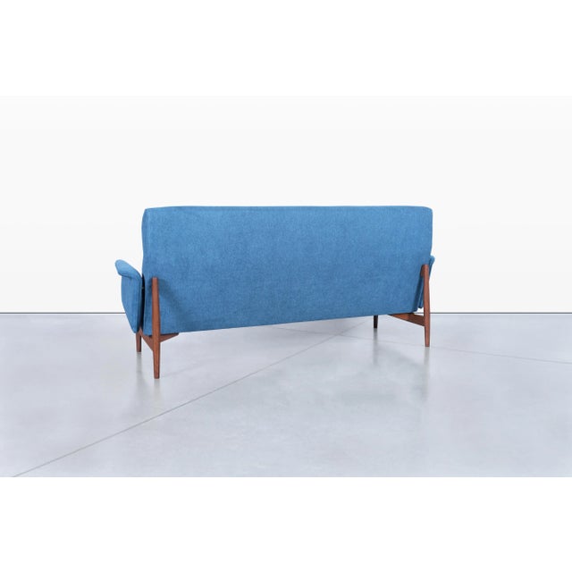 Mid-Century Modern Sculptural Walnut Sofa, 1960s For Sale In Los Angeles - Image 6 of 10