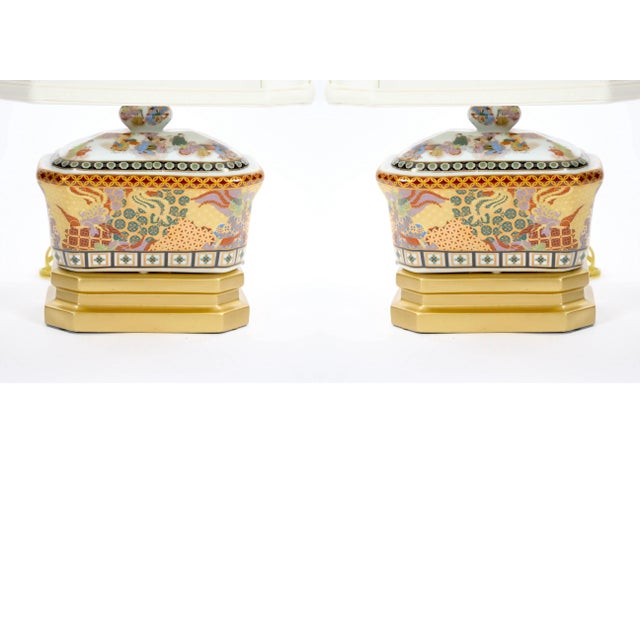 Beautiful Satsuma Style Decorations & Elegant Gilt Gold Detailing Porcelain Lamp For Sale In New York - Image 6 of 12