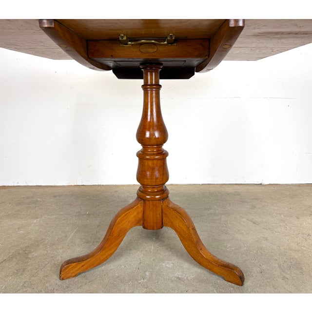 Antique Mid 19th Century Birdseye Maple & Cherry Tilt Top Table For Sale - Image 10 of 12