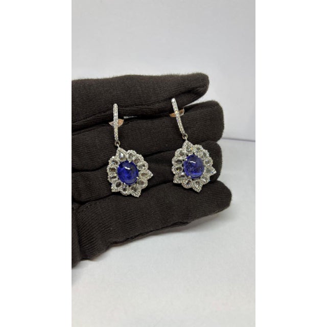 2020s Natural Tanzanite 12.30cts & Diamond 3.91cts Earring in 14k Gold For Sale - Image 5 of 8