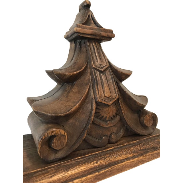 Victorian Pair of Early 20th Century Carved Victorian Corbels For Sale - Image 3 of 5