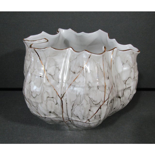Kavana Décor Sculptural White & Gray Porcelain Vase With Gold Ruffled Rim For Sale - Image 10 of 14