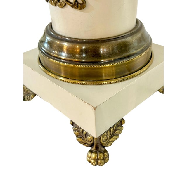 Stiffel Pair Mid Century Hollywood Regency Stiffel Brass Neoclassical Style Lamps, Unmarked For Sale - Image 4 of 12