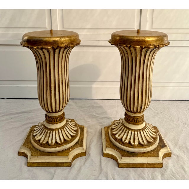 French Pair of Italian Gilt Gold Carved Wood Pedestals Table Base For Sale - Image 3 of 12