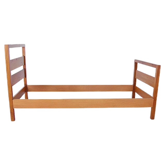 Rationalist Single Bed in Wood, 1930s For Sale
