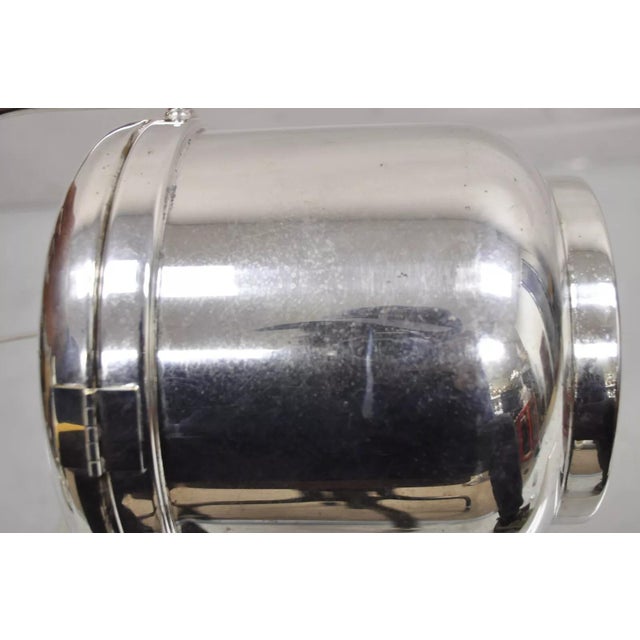 Metal Mid Century Modern Sheffield Silver Vintage Silver Plated Hinged Lid Ice Bucket For Sale - Image 7 of 11
