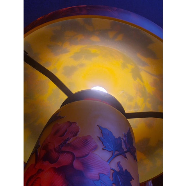 French Large Art Nouveau Style Cameo Glass "Mushroom" Table Lamp – After Émile Gallé (Jg) For Sale - Image 3 of 8