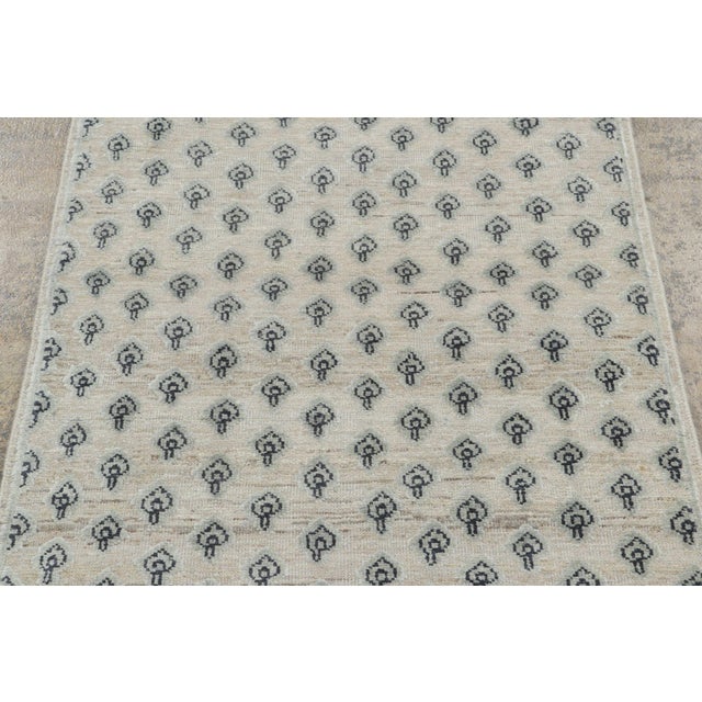 Late 20th Century Contemporary Block Print Geometric Natural Silk Runner by Rug & Kilim, India For Sale - Image 5 of 8