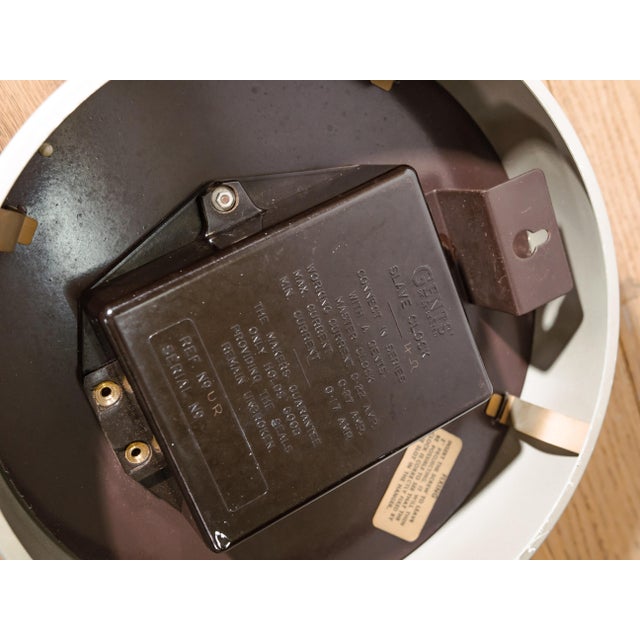 Grey Clock from Gent of Leicester, England, 1960s For Sale - Image 10 of 12