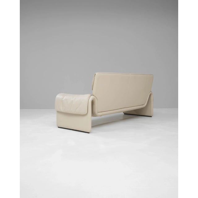 Late 20th Century 20th Century Swiss Beige Leather Sofa Ds2011 by De Sede For Sale - Image 5 of 7