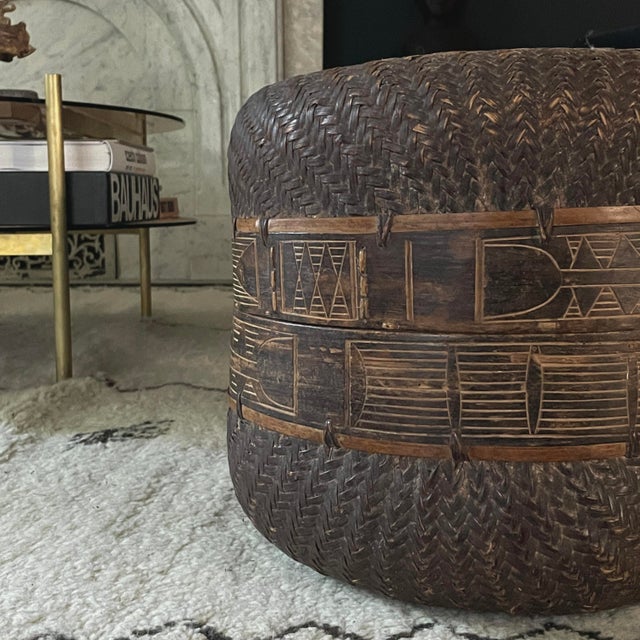 Rare Antique Makhuwa Folk Art Handwoven Mavuku Container, Mozambique For Sale - Image 4 of 8