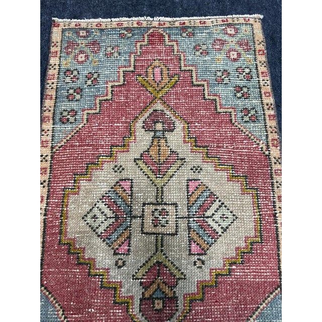 Turkish Yastik Rug 1'9" x 3'1" For Sale - Image 4 of 5
