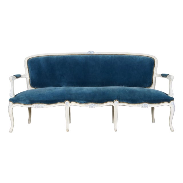 French Louis XV Style Painted Settee in Blue Velvet For Sale