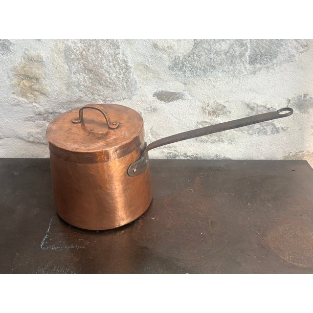 Antique French Dovetailed Copper Saucepan With Iron Handle & Lid For Sale In Atlanta - Image 6 of 13