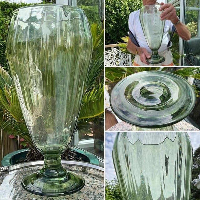 A magnificent and exceptionally rare late victorian whitefriars james powell & sons statement vase, dating to circa 1880....