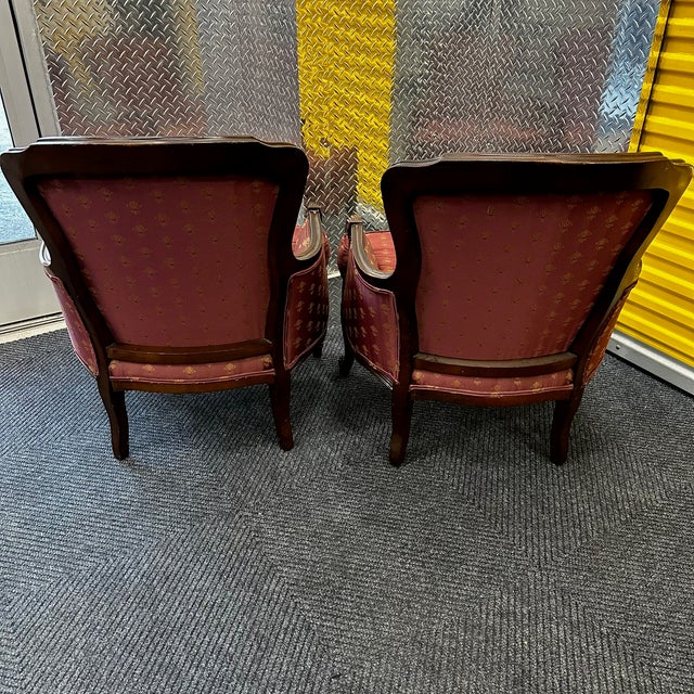 Pair of Antique Mahogany Bergere Chairs Upholstered in Burgundy and Gold Silk For Sale In New York - Image 6 of 7