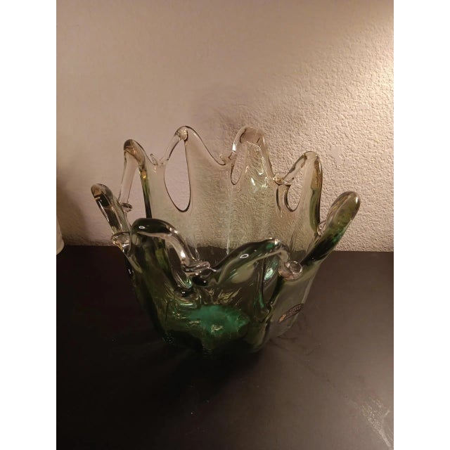 1980s White Murano Italy Green Freeform Vase For Sale - Image 4 of 6