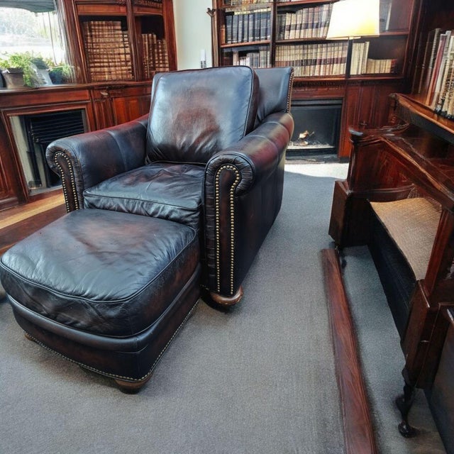 Experience timeless elegance and unparalleled comfort with this rare Jackson Carter Leather Italia Collection. Immerse...