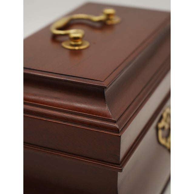 Virginia Metalcrafters 1980s Virginia Metalcrafters Colonial Williamsburg Mahogany Tea Caddy For Sale - Image 4 of 10