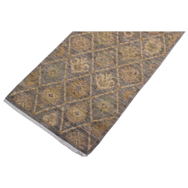 Boho Chic Ziegler Gray/Ivory Wool Runner Rug- 2'7'' X 9'2'' For Sale - Image 4 of 10