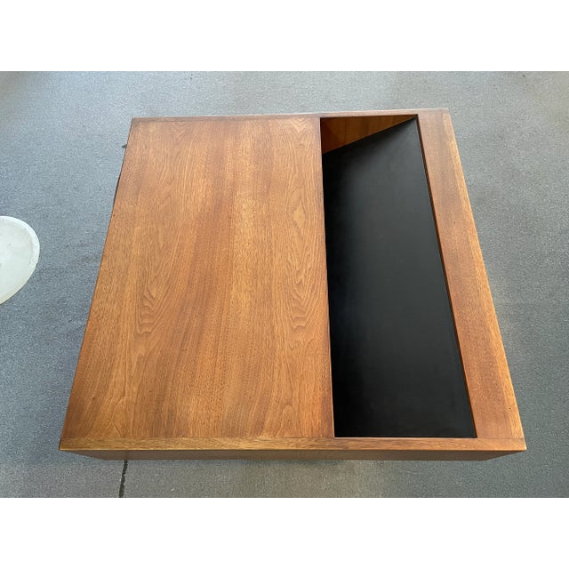 1960s 1960s Jens Risom 4050 Display Coffee Table with Tulip Base For Sale - Image 5 of 11