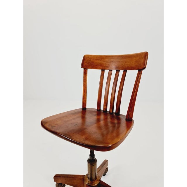 Bauhaus Swivel Office Chair in Wood by Der Ferderdreh, 1930s For Sale - Image 8 of 11