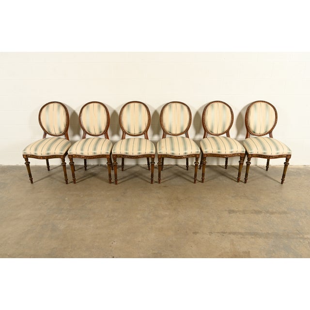 French Karges Style French Regency Louis XVI Carved Mahogany and Gold Gilt Dining Chairs, Set of Six For Sale - Image 3 of 12