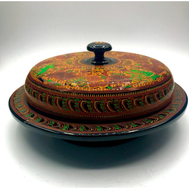 Boho Chic Early 20th Century Burmese Yun Lacquer Lahpet-Ok Covered Serving Dish For Sale - Image 3 of 10