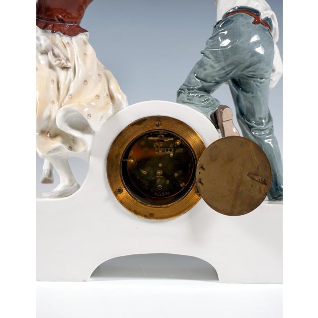 Art Nouveau Meissen Mantle Clock with Dancing Couple by K. Hentschel, 1910s For Sale - Image 6 of 8