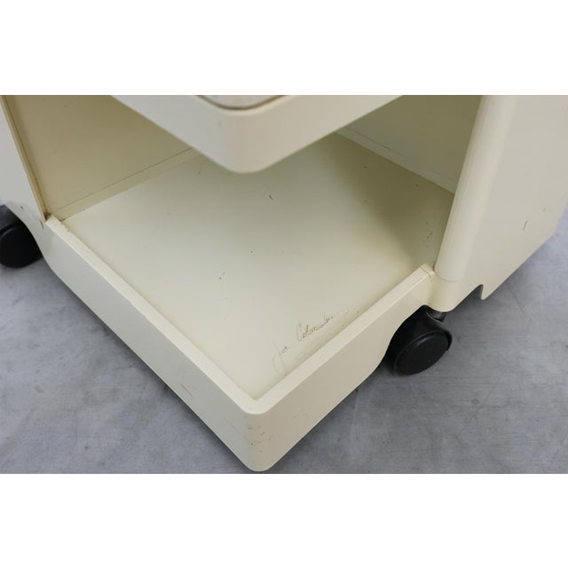 A true design classic of the Italian 1970s, the Boby trolley by Joe Colombo remains one of the most celebrated examples of...