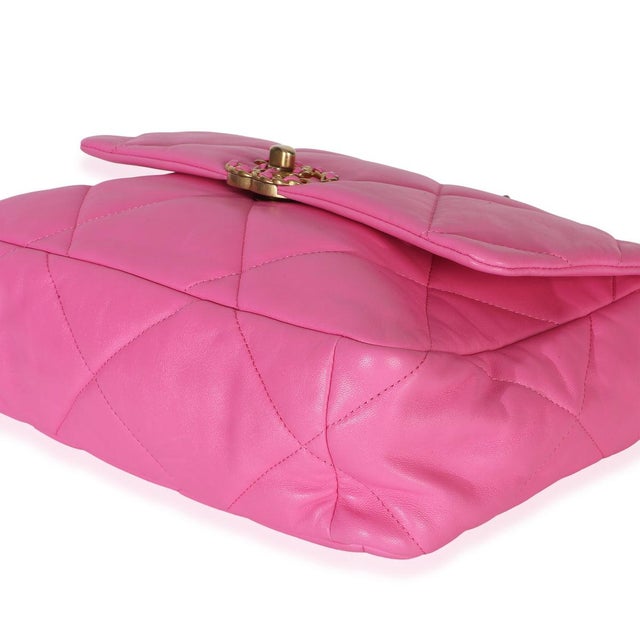 Animal Skin Pink Quilted Lambskin Large Chanel 19 Flap Bag For Sale - Image 7 of 9