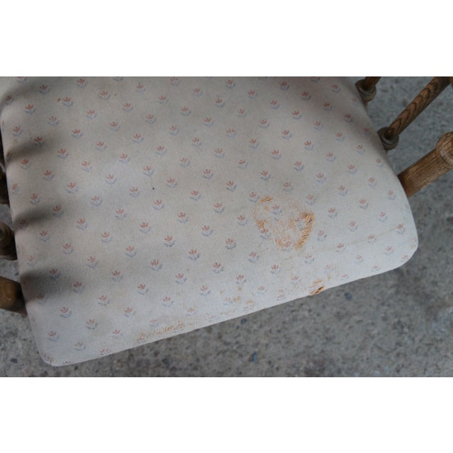 1960s Virginia House American Victorian Revival Oak Spindle Back Rocking Chair Rocker For Sale - Image 11 of 13