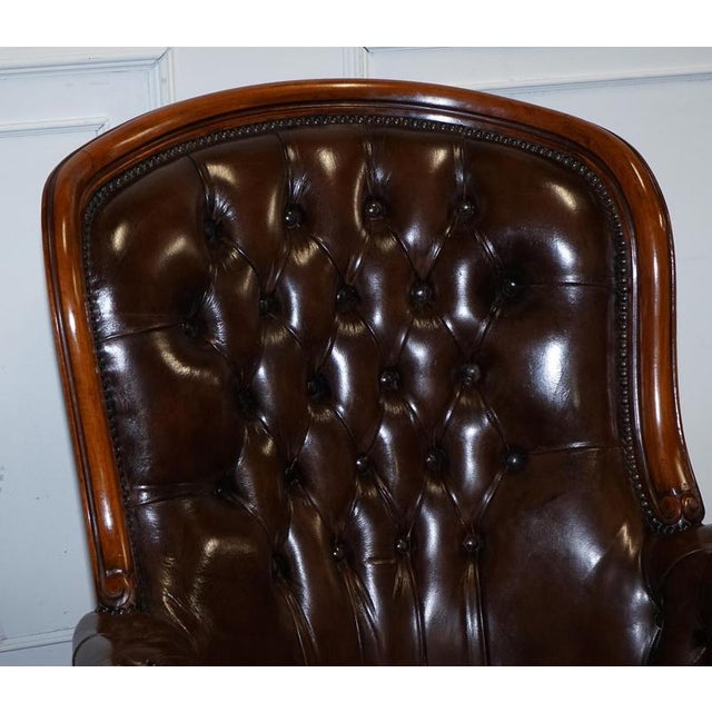 Set of Victorian Chesterfield Armchair and Ottoman in Dyed Leather For Sale - Image 15 of 18